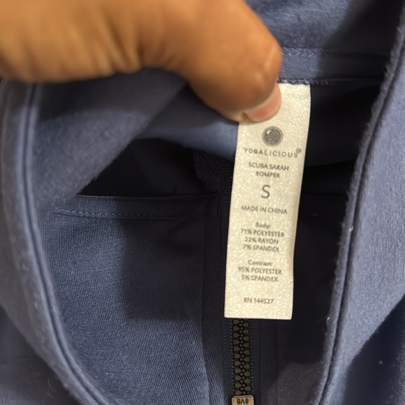 NWT YOGALICIOUS romper blue gray color size S - Picture 4 of 5
